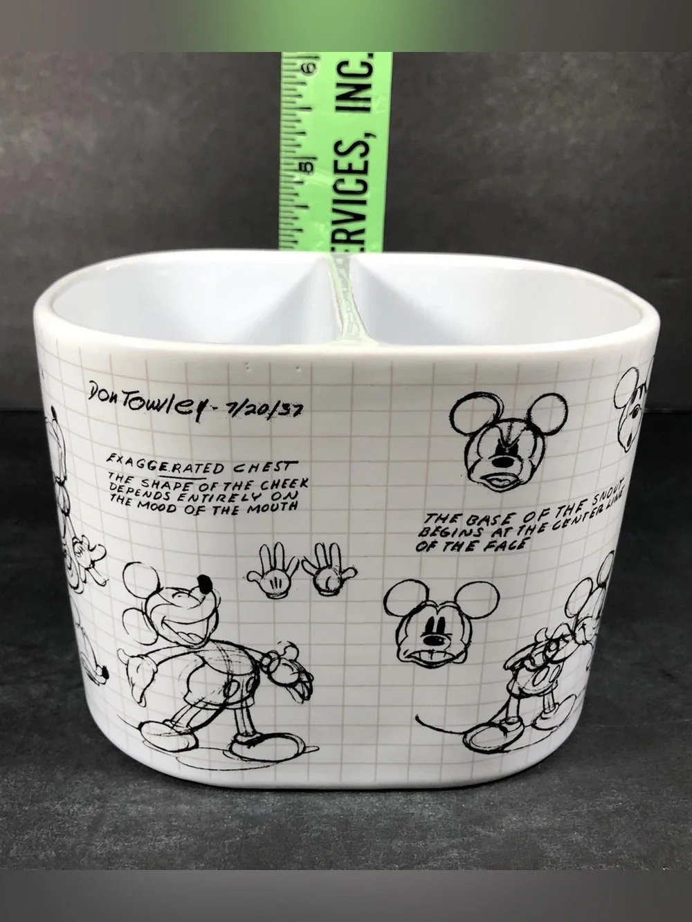 Disney Sketchbook Mickey Mouse White Ceramic Bathroom Toothbrush Holder New NWT